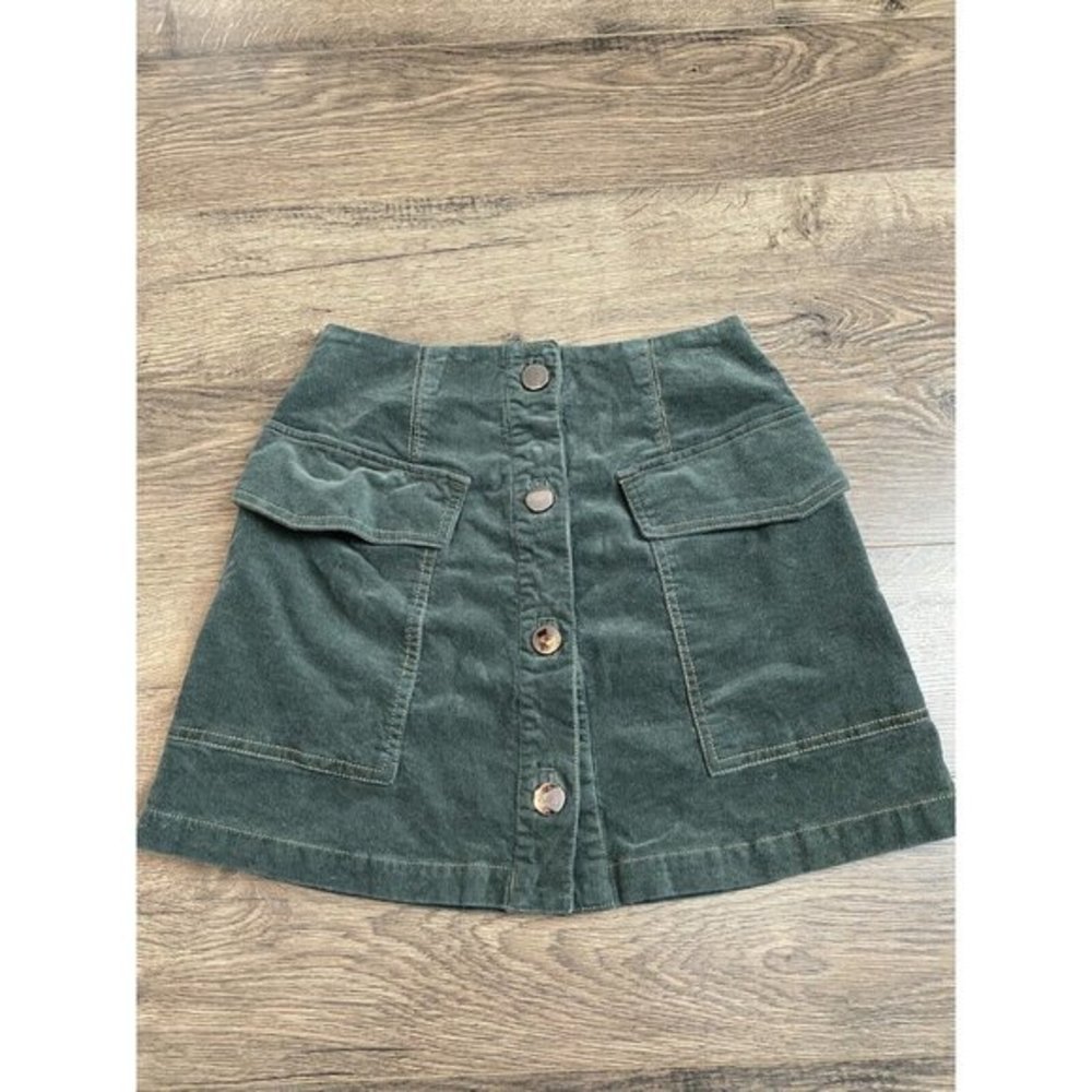 EUC Womens HYFVE corduroy green button up skirt‎ size S